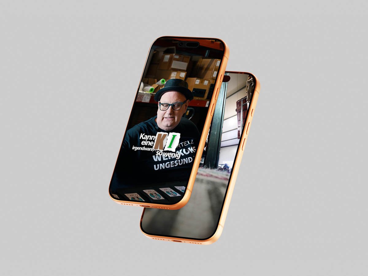 Röstkartell: Social-Media-Reels von Found Studios auf zwei Smartphones